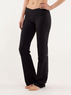 Vintage Lululemon Astro Pant in Black Size 8